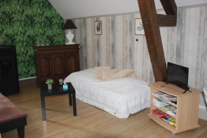 Suite Dans Les Dependances Du Chateau Agonges Exterior photo